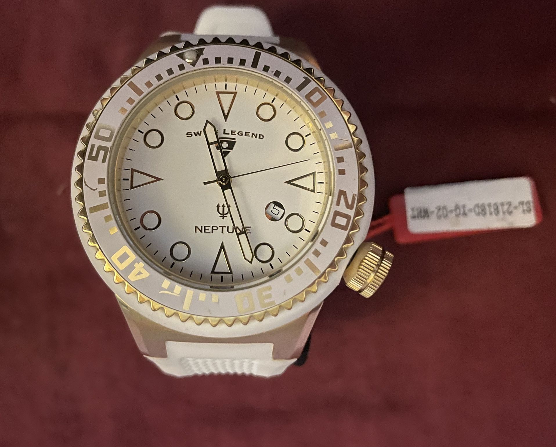 New With Tags men’s SWISS LEGEND Neptune White/ Gold  Watch