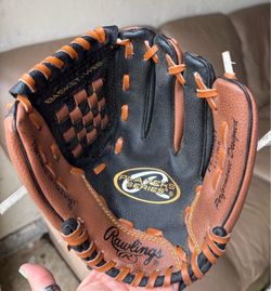 Kid baseball glove