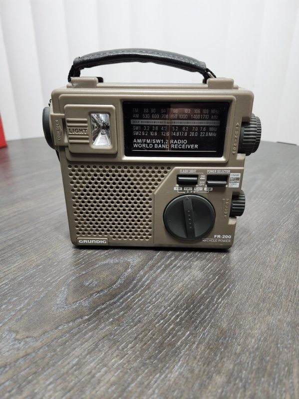 Grundig Emergency Radio