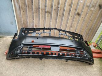 2025-2026 Kia Carnival Front Bumper Used Oem