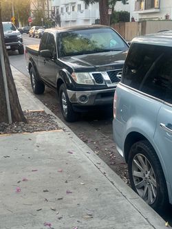 Nissan frontier 2010