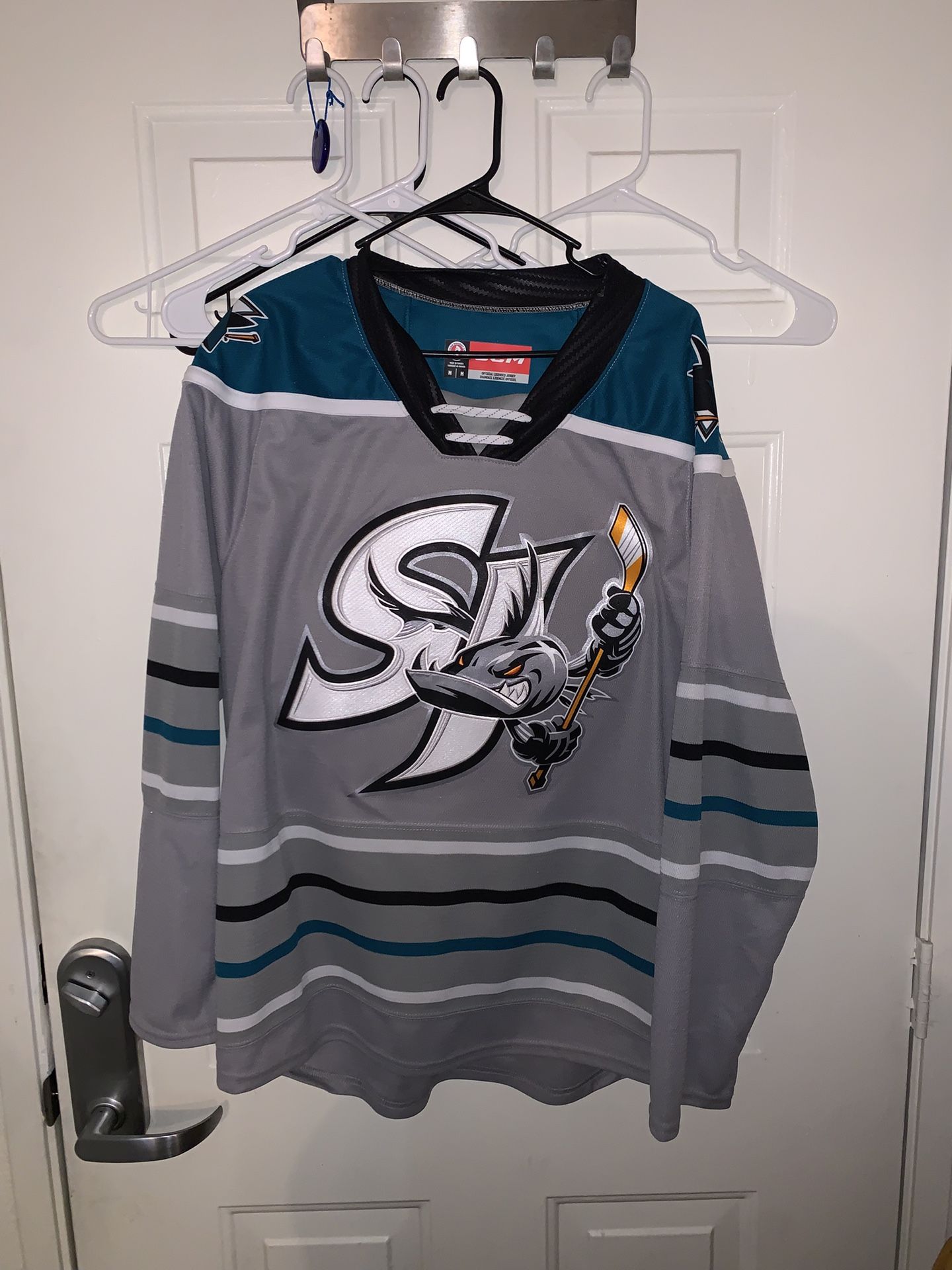 San Jose Barracuda Jersey Medium