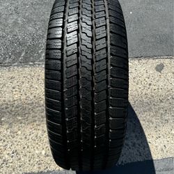 (1) 275/65R18 Goodyear Wrangler Tire