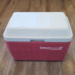 "Vintage" Coleman PolyLite40 Cooler