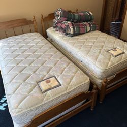 Ethan Allen Twin Mattresses & Bed Frame | Please Read The Description