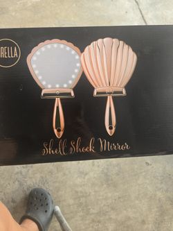 She'll Shock Mirror
