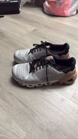 On Running Cloudflyer Sneakers