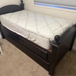 Trundle Bed
