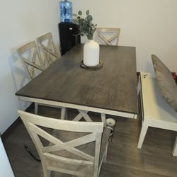 Mor Furniture Dining Table 