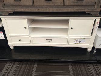 Sawyer Entertainment Console