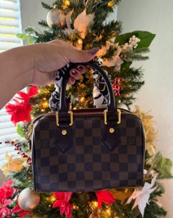 Handbag