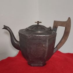 Handmade Teapot with Wooden Handle,made In India.
