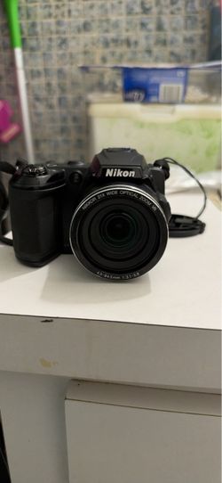 Nikon Coolpix Bridge Camera 21x Zoom