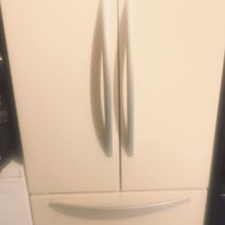 Kitchenaid Off-White French Door Refrigerator
