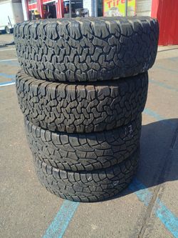Vendo un set 285 70 r17 2 y 2 usadas buen estado