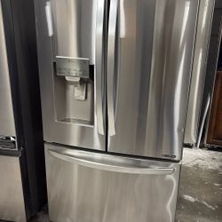 LG French Door Refrigerator 