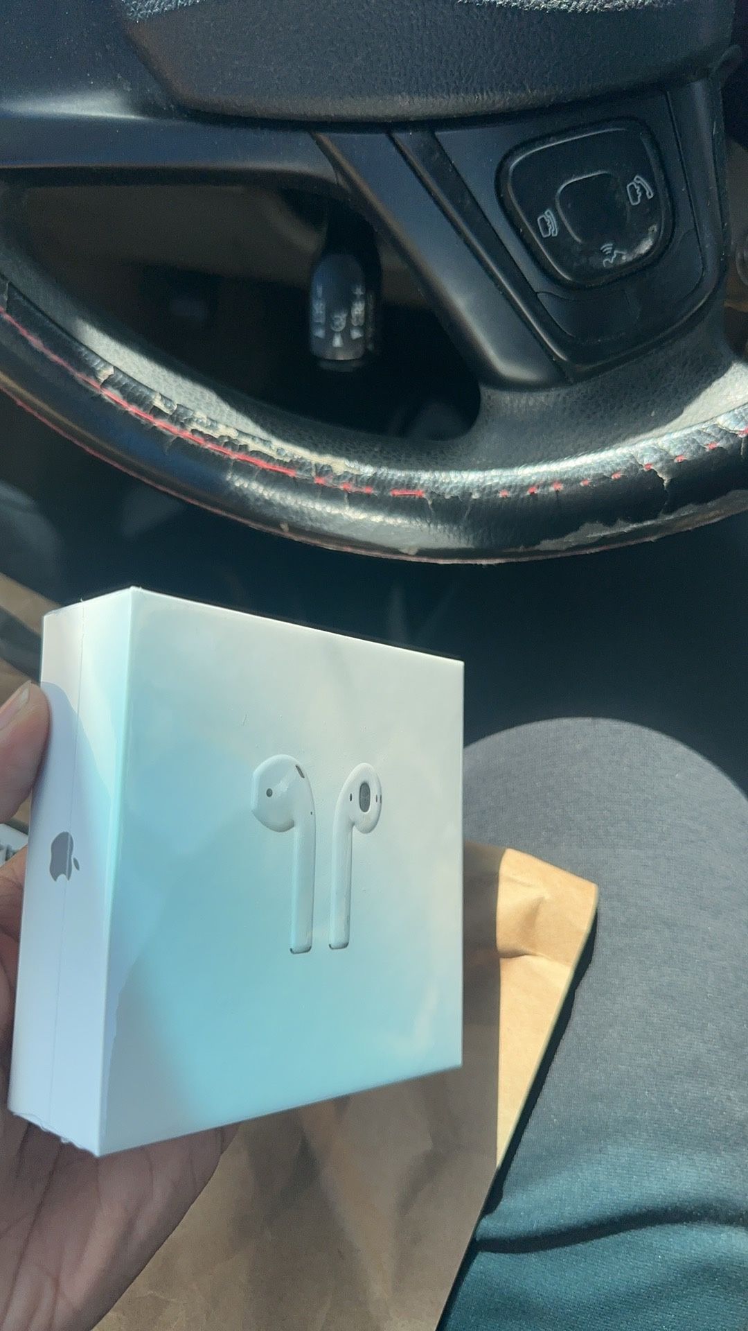 AirPods 2 (NOT Pro)