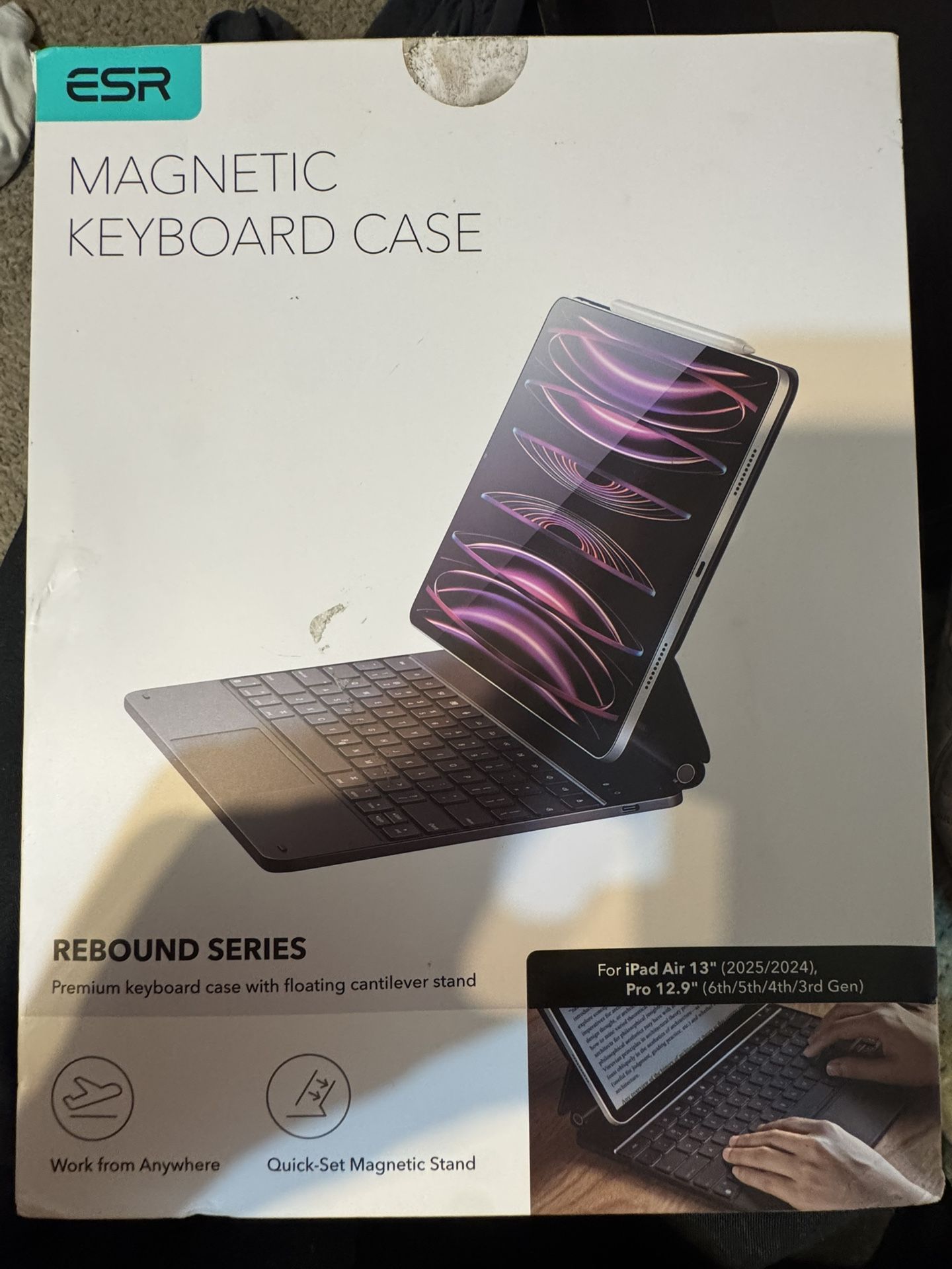 ESR MAGNETIC KEYBOARD CASE