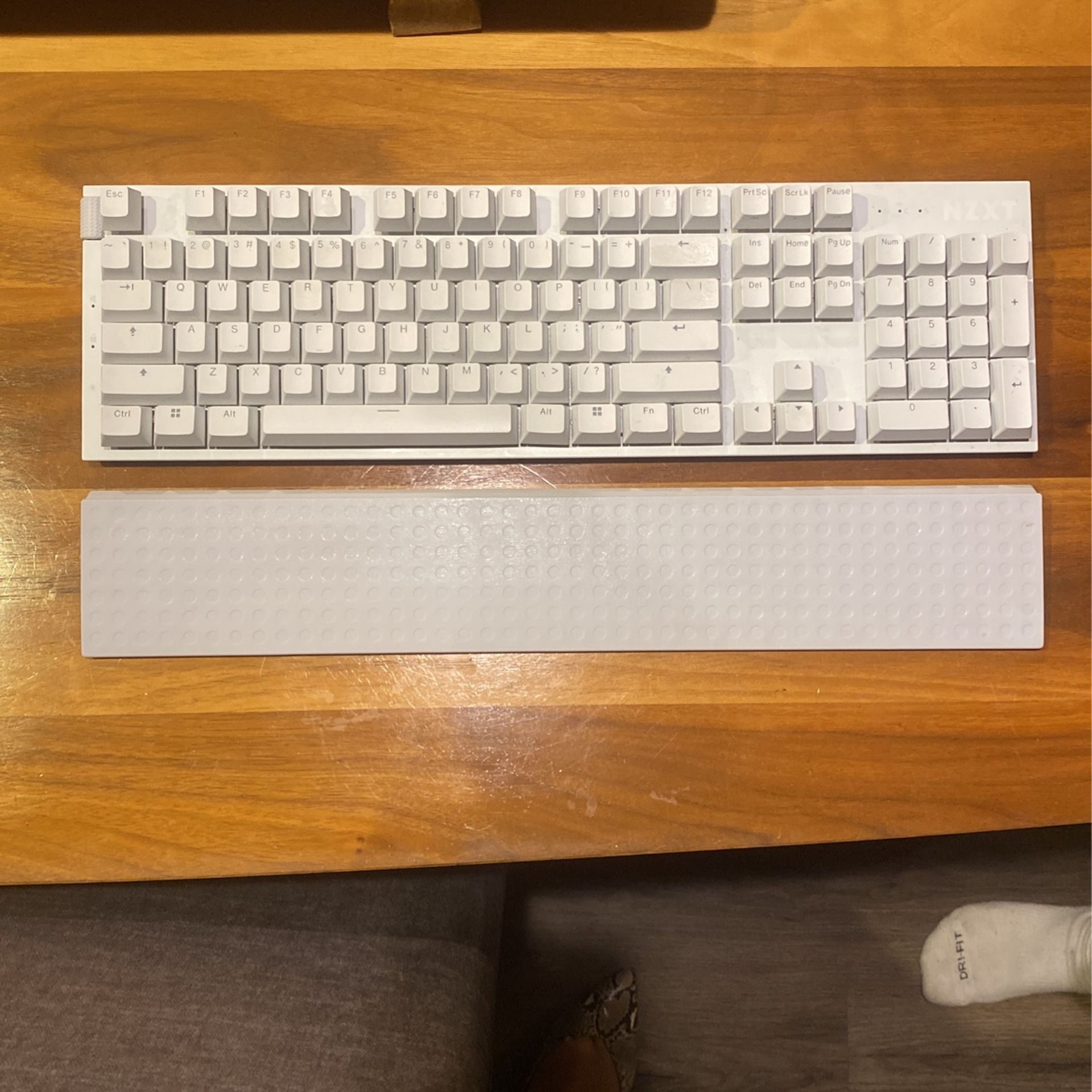 NZXT FUNCTION 2 Gaming Keyboard