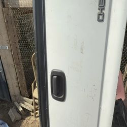 1(contact info removed) Chevy Silverado tailgate $150
