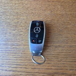 4 BUTTON Mercedes E Class Remote Key Fob 
