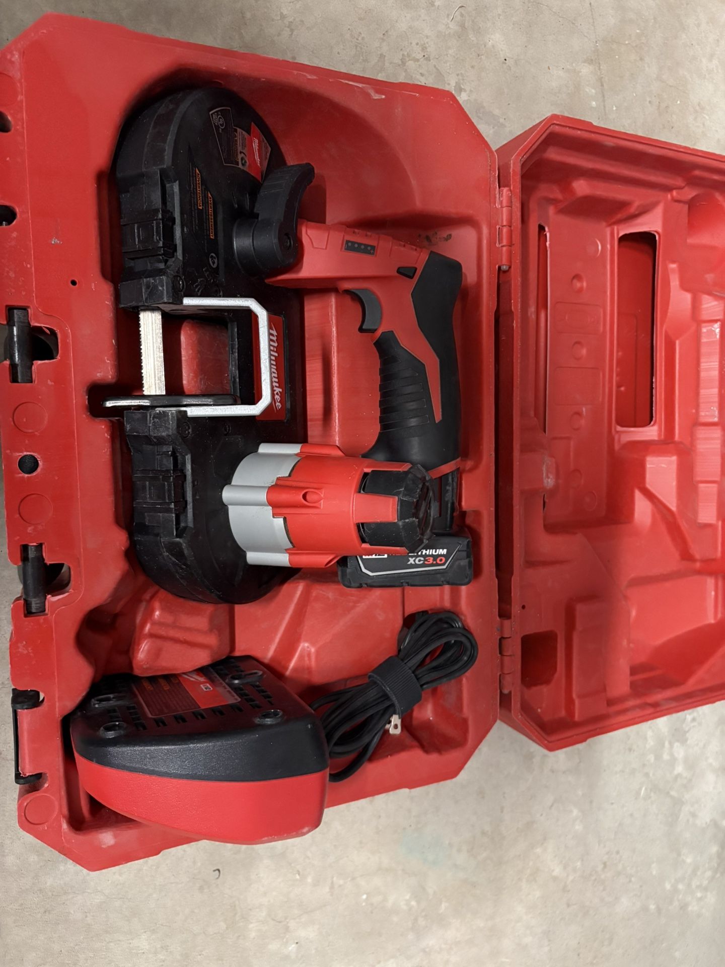 Milwaukee M12 Bandsaw With Hard Case, Charger And Battery
