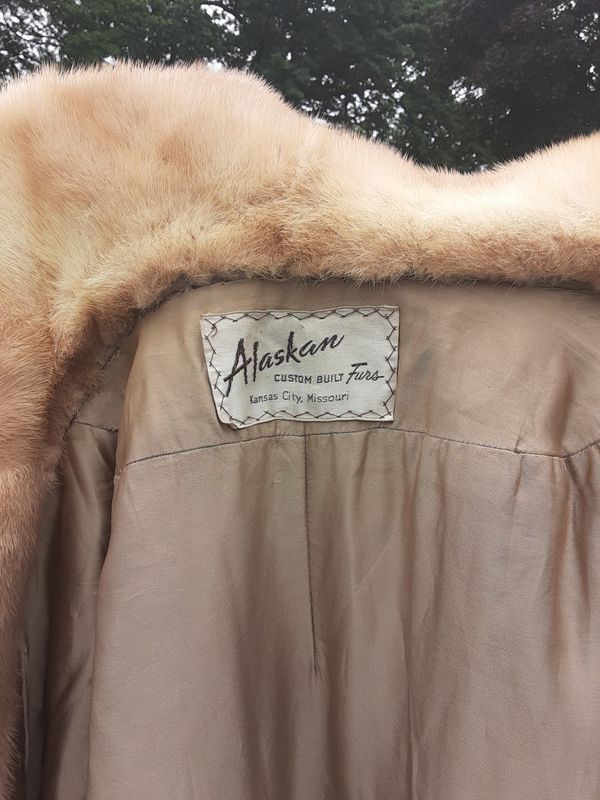 Alaskan fur coat NEW for Sale in Kansas City, MO OfferUp