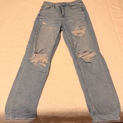 American Eagle ripped blue jeans