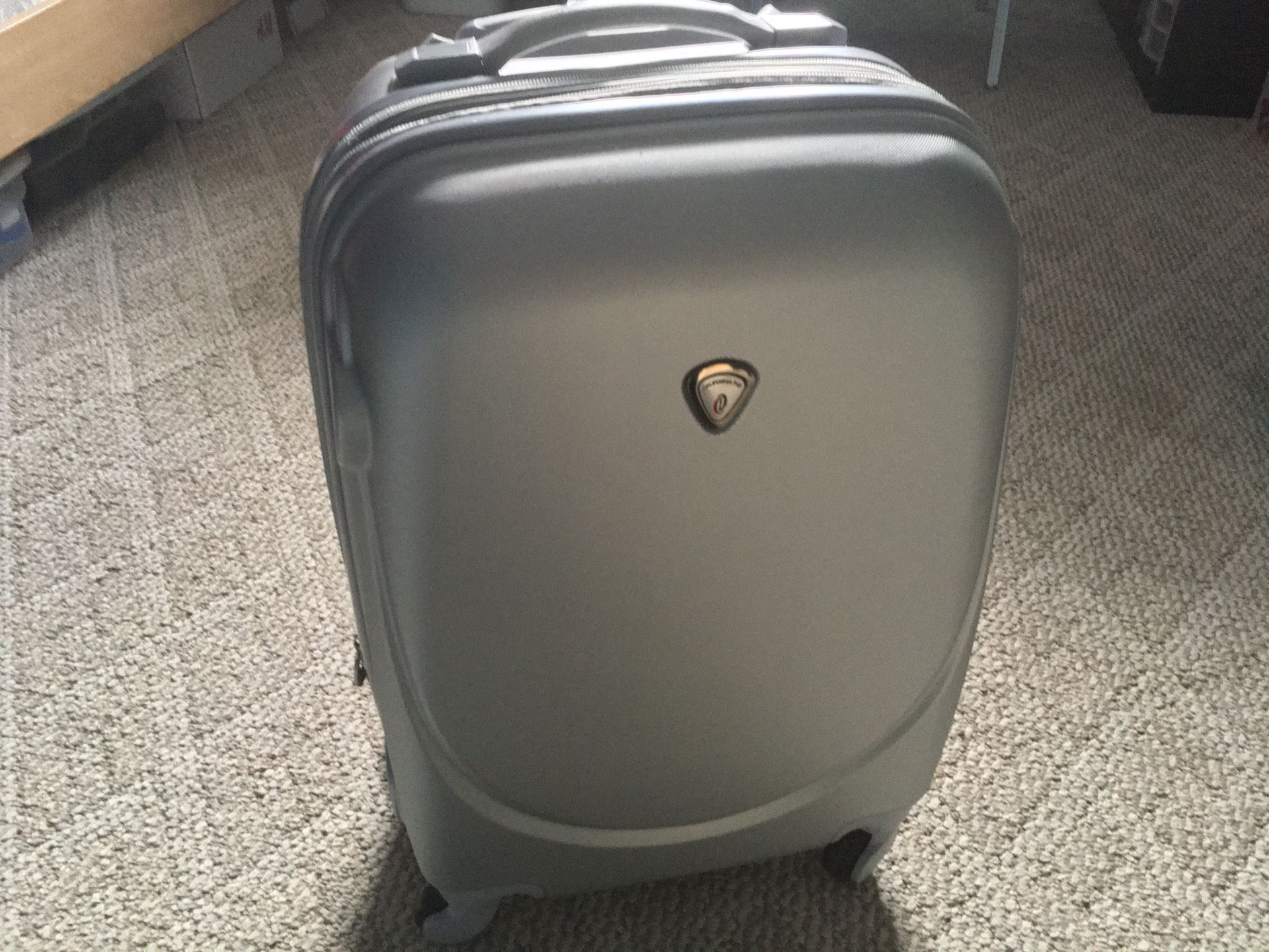 California Pak Carry on Suitcase Luggage