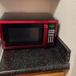 Microwave Color Red