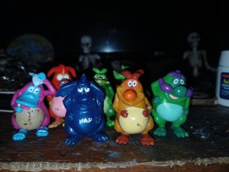 Yowie Charactars Set Of 7