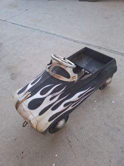 Vintage instep hot rod pedal car