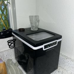 Counter Ice Maker