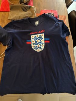 England soccer / football shirt size XL new