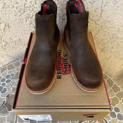 WORK BOOTS RED WING 1220 SOFT TOE WATERPROOF SIZE’S AVAILABLE 10-11 MENS