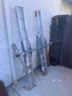Dirtbike hitch rack for 2 bikes