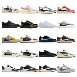 Nike x Travis Scott Air Jordan 1 Low Sneaker