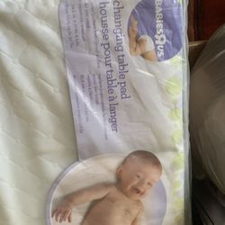 Changing table pad