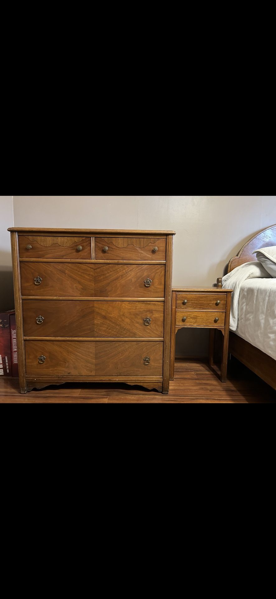 1930’s Full Size Vintage Bedroom Set