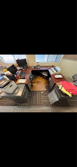 Office Desks for Sale – Great for Home Office or Business