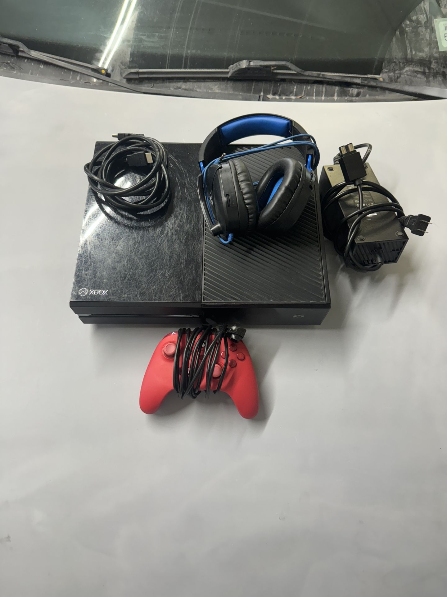 Xbox One + controller And Games