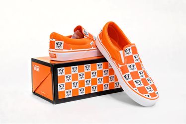 Anaheim Ducks Slip-On Orange Vans