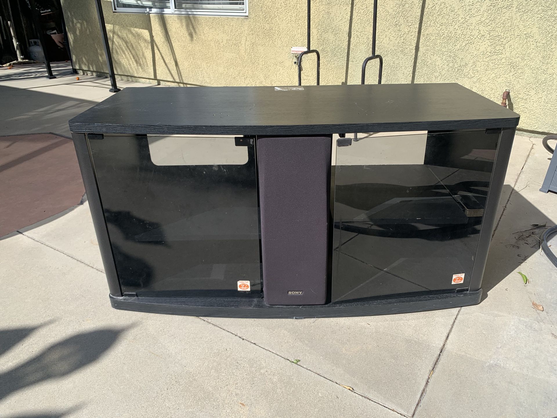 BLACK SONY CONSOLE/NICE Cabinets - PLEASE ONLY SERIOUS BUYERS.