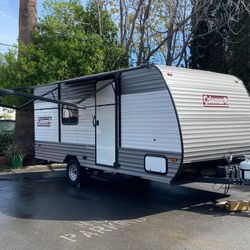 Pristine Travel Trailer 2024 Coleman’s 