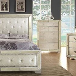 Brand New Champagne 4pc Queen Bedroom Set (Available In California & Eastern King)