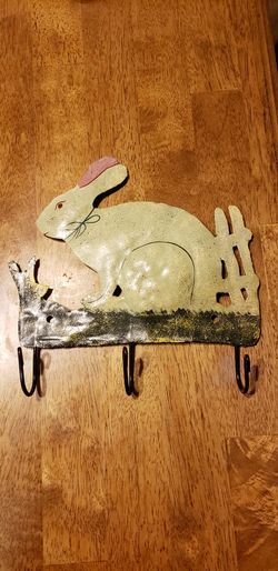 Bunny Wall Hanging With Hooks