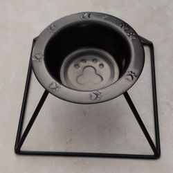 Small Pet Food Bowl With Stand 