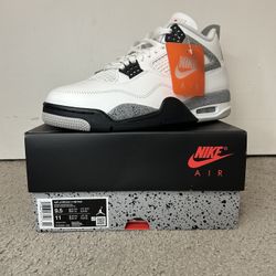 DS JORDAN 4 WHITE CEMENT SIZE 9.5