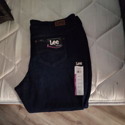 Lee Jeans  Brand New Plus Size  26 Pettie 