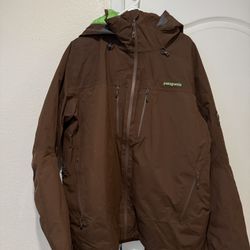 Men’s Patagonia Winter Coat In XL